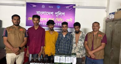 ফেনীতে গোয়েন্দা পুলিশের বিশেষ অভিযানে বিদেশি মদসহ গ্রেপ্তার ৪